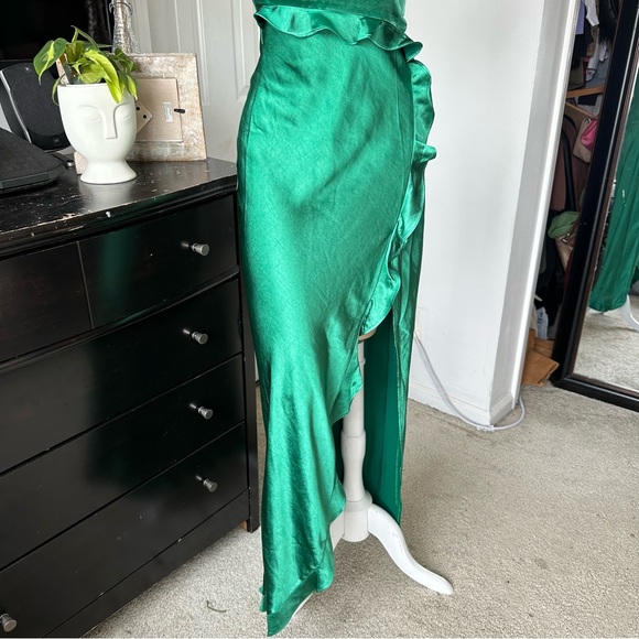 RUNAWAY THE LABEL LORENA MAXI DRESS - Picture 8 of 13